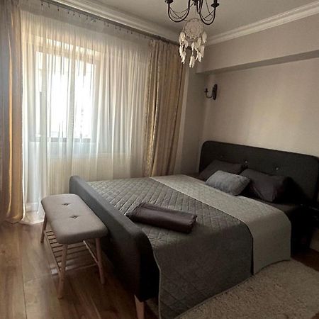 Georgiana'S Central Apartment Buzău Eksteriør bilde