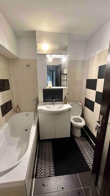 Georgiana'S Central Apartment Buzău Eksteriør bilde
